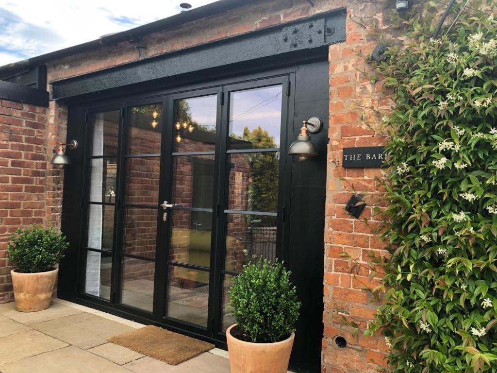 Luxury Barn With Hot Tub, Spa Treatments, Private Dining Little Budworth المظهر الخارجي الصورة