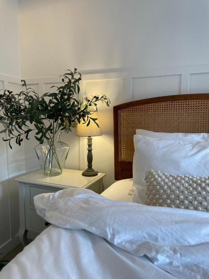 Luxury Barn With Hot Tub, Spa Treatments, Private Dining Little Budworth المظهر الخارجي الصورة