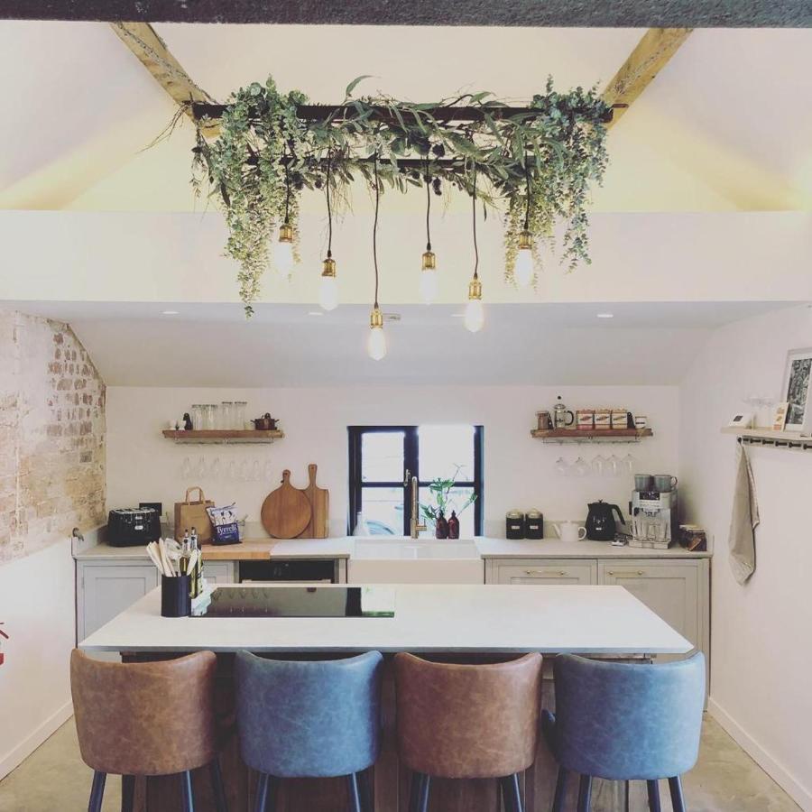 Luxury Barn With Hot Tub, Spa Treatments, Private Dining Little Budworth المظهر الخارجي الصورة