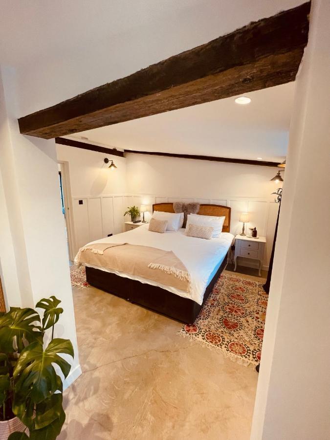 Luxury Barn With Hot Tub, Spa Treatments, Private Dining Little Budworth المظهر الخارجي الصورة